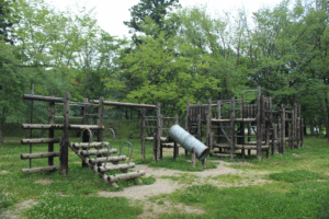 大槻公園は天空遊具とアスレチックが魅力 郡山市子供の遊び場 公園 Bbq 珍福穴福 福島県穴場観光ならおまかせ
